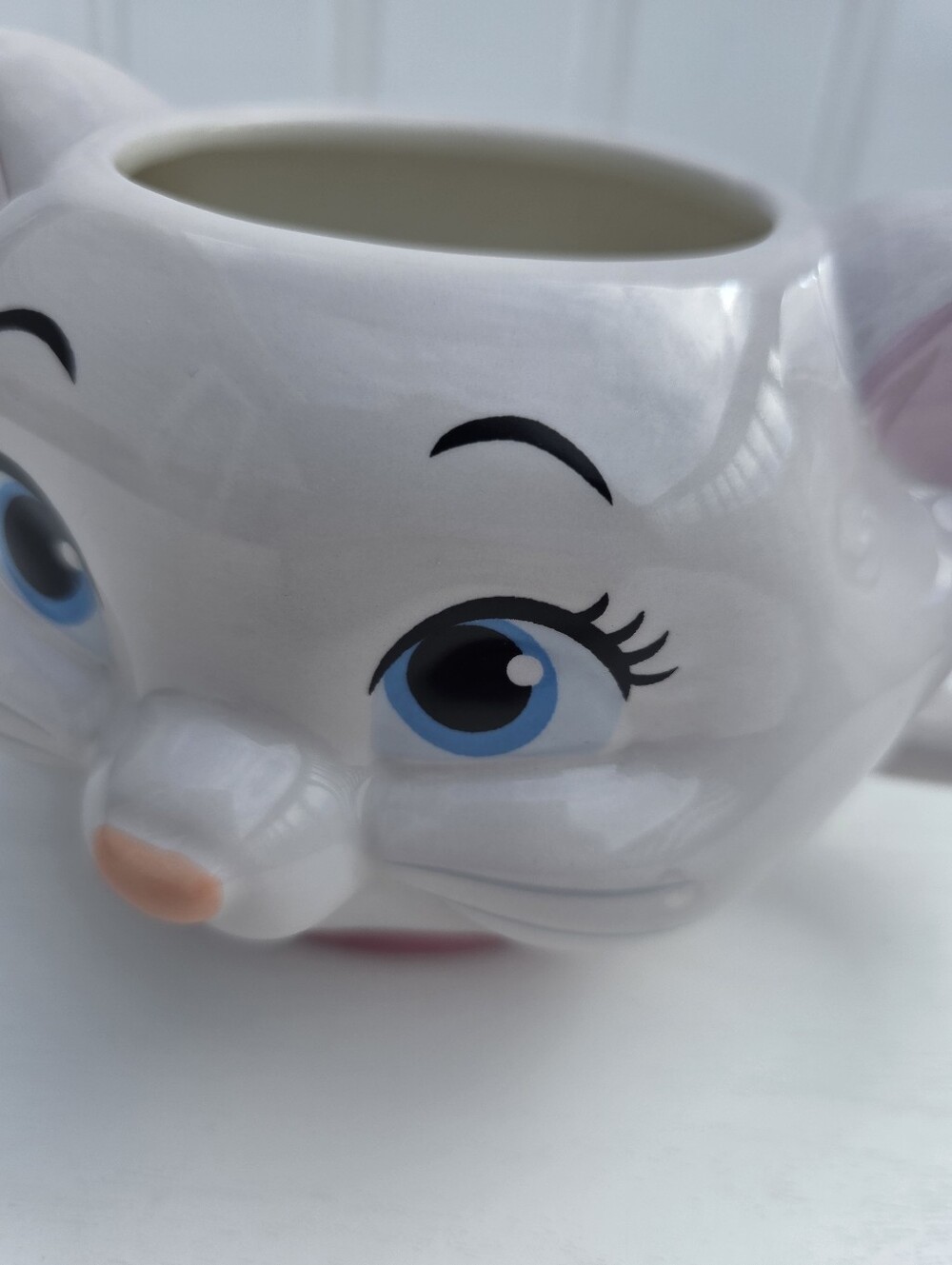 Disney The Aristocats Marie 3D Sculpted Ceramic 20oz Mug Coffee Tea - Picture 5 of 8